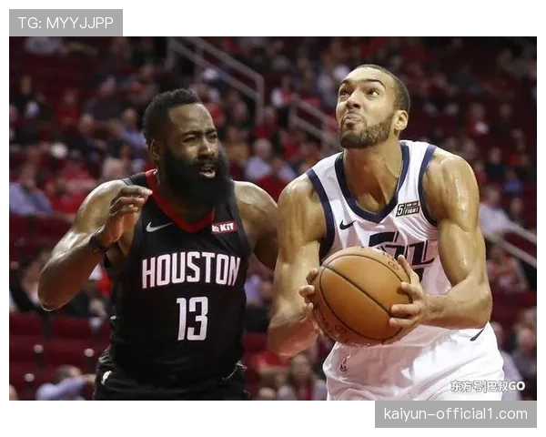 阿特金森根据核心球员定制战术 米切尔哈登双引擎驱动进攻